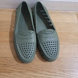 Women's Floafers Size 8